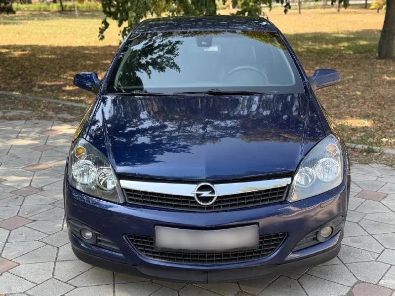 Opel astra gtc cosmo 2009 года выпуска! с родным пробегом 210тысяч, пробег родной, не крученый, любы... - фотография