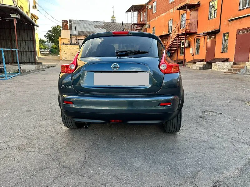 Nissan juke год выпуска :2012 автоматическая кп кнопка старт/стоп хорошая мультимедиа сигнализация pandora с автозапуском камера заднего вида подогрев передних сидений два комплекта резины бензин, 1.6 пробег : 163 тыс км 117 л. с. цена : 1.150 000 руб. торг у капота. тел. : +79495996983 - фотография - 4