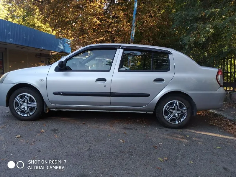 Рено симбол, 2008г. , пробег 56.000км. , 2 хозяина, кузов оцинкованный, мотор 1, 4, расход топлива 6 литров на сотню, багажник на 450литров тел+79494769552 осмотр донецк киевский район. - фотография - 3