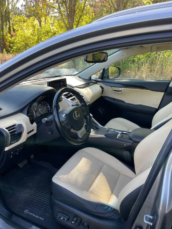Продам lexus nx 300 2.0t год: 2019 тип кпп: автомат пробег: 94 000 км безопасность вся целая, весь в идеале, что можно увидеть по vin: jtjbarbz8k2214258 - бесключевой доступ на всех дверях - подогрев сидений, электрорегулировка - подогрев руля - климат контроль - ассистент удержания-полосы - активный дальний свет - выбор режима движения eco|sport - камера заднего вида - парктроники перед и зад - apple car play + android auto - запуск двигателя start/stop - сенсорное управление основным меню - датчики: дождя, света, давления в шинах автомобиль полностью обслужен, эксплуатировался бережно, гаражное хранение, пригонял для личного пользования в декабре 2023 года из беларуси. +79494408414 +79495262239 💸цена: 3.500.000₽ + торг у капота осмотр г. донецк - фотография - 8