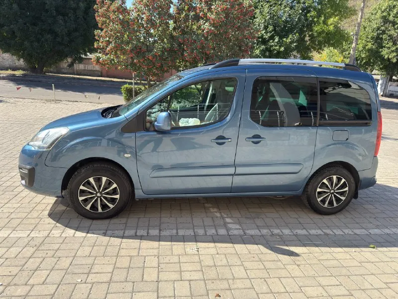 Citroen berlingo multispace год выпуска: 2016 тип кпп: механическая объем двигателя: 1.6 л тип топли... - фотография