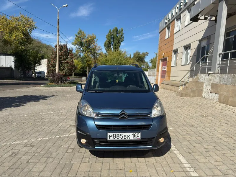 Citroen berlingo multispace год выпуска: 2016 тип кпп: механическая объем двигателя: 1.6 л тип топлива: бензин пробег: 228 000 км цена: 💥 1 650 000 рубли 💥 дополнительная информация: кондиционер abs круиз контроль подогрев передних сидений, задний ряд сидений - трансформер управление медиа на лепестках 2 ключа технически в отличном состоянии, машина ухожена и полностью обслужена +7 949 009 36 40 📞 звоните: +7(949)0093640 - фотография - 4