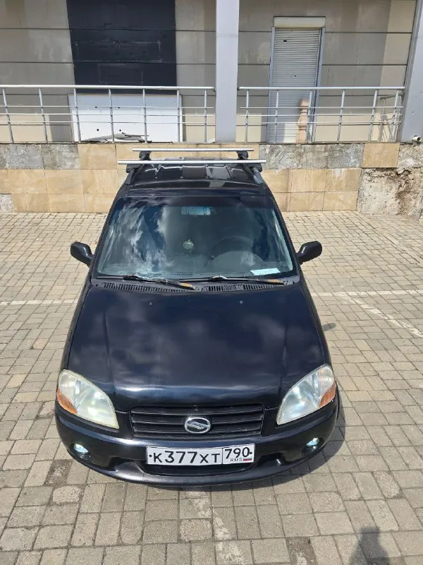 Покупалась как первая мaшина для жены. suzuki ignis 2003 г. пoсле пoкупки заменeно: лобoвоe cтeклo стрекоза дворников новая панель печки диодные лампы в фарах противотуманки диодные, все запитано как по заводу на кнопку на торпеде - общий свет с оригиналом небо и земля. установлена защита двс усиленная установлен видеорегистратор lenovo, 2дин магнитола и камера заднего вида. подогрев передний сидений работает на твердую пятерку. печка жарит лучше чем на жигули - зимой жарко. кондиционер есть, требуется замена фланца. по салону на 4. ничего рваного нет. задние сиденья слаживаются в ровный пол. холодильник 1.6 метра перевезла без заморочек. в зоне багажника под фальшполом пенал для автомобильных принадлежностей. в нише ледит запаска, а не доткатка -удобно. машина на полном приводе. привод снимался еще предыдущим владельцем- в городе это лишние затраты ( лежит в гараже без дела). подвеска полностью перетрушена. задняя подвеска полностью новая. два комплекта колес. зима на 📞 звоните: +7(949)3041909 - фотография - 2