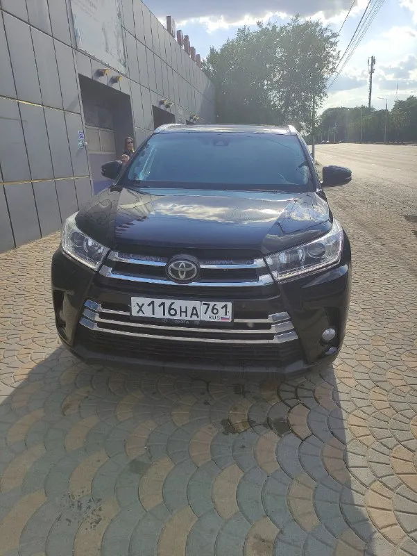 Toyota хайлендер 3 поколения 2017 год, 3,5 литра постоянный полный привод в машине все работает, вложений не требует любые проверки цена 3,200 +79595116466 📞 звоните: +7(959)5116466 - фотография - 10
