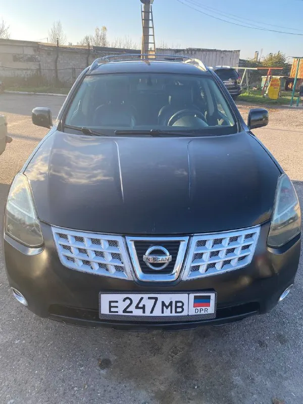 Nissan rogue 2008 г. пробег 180 тыс км. -цена 779тыс. р.продаю по нижней цене рынка. покупал в автосалоне. единственный владелец. обьем 2.5.не газу евро4.салон кожа. полный привод автомат. климат. круиз. подогрев. компьютер-все есть. ходовая коробка двигатель-в порядке. ржавчины нет-оцинковка. есть царапины по кузову.2 учета-днр и украина. продаю так как езжу на другой. а эта 2года практически стоит в гараже. машина в порядке-сел и поехал. телефон: +79494761535 📞 звоните: +7(949)4761535 - фотография - 6