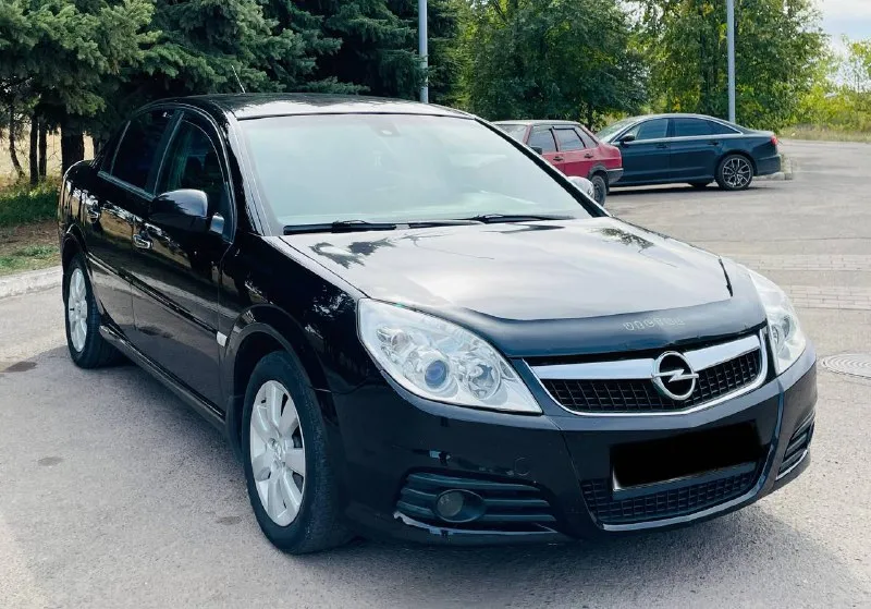 Продаю авто в идеальном состоянии супер красивый удобный комфортный экономный opel vectra c * restaling * elegance *** в эксплуатации с 2008 года пробег 155 двигатель 1.8 ecotec лучший в линейки опель хорошая комплектация редкая есть все ! климат контроль круиз контроль подогревы датчики света дождя авто затемнение зеркало кожаный комбинированные салон ухоженный и много чего есть для комфортного вождения ! документы в порядке любой вид оформления. цена за достойный автомобиль 625:000 тыс ₽ реальному быстрому покупателю торг у капота кто действительно заинтересован приобрести авто в очень хорошем состоянии без вложений звоните приезжайте покупайте город донецк всяким умникам диваным экспертам мимо 🆘 все вопросы по телефону +79493969852 📲 - фотография - 3