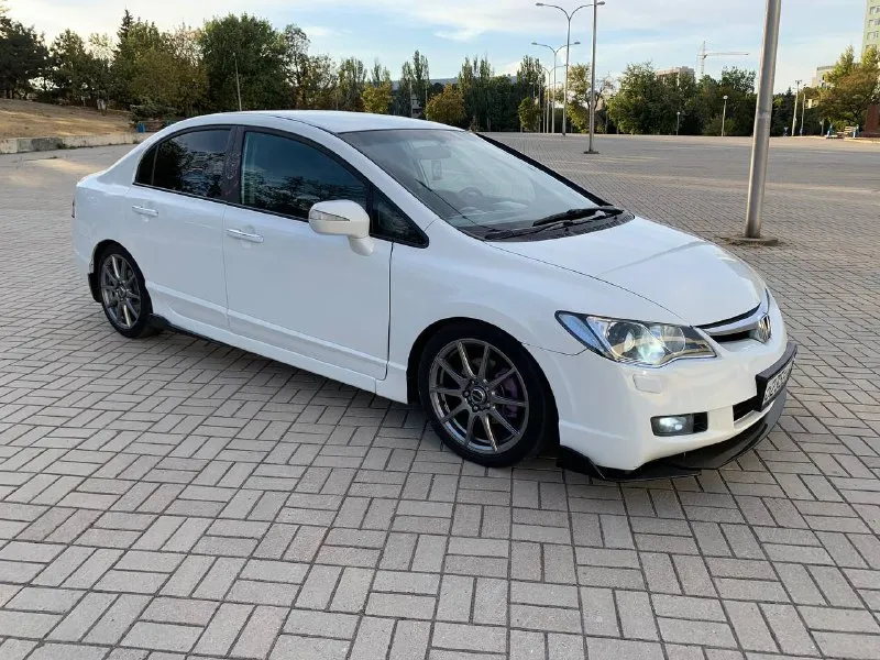 Honda civic 1.8 год 2008 комплектация максимальная мотор работает отлично пробег 175 ходовка коробка в штатном режиме автомобиль выглядит как на фото остальные вопросы по телефону +79496347909 г. мариуполь цена 720 - фотография - 3
