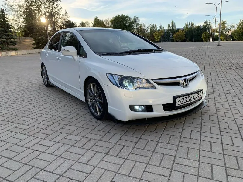 Honda civic 1.8 год 2008 комплектация максимальная мотор работает отлично пробег 175 ходовка коробка в штатном режиме автомобиль выглядит как на фото остальные вопросы по телефону +79496347909 г. мариуполь цена 720 - фотография - 9