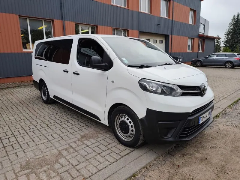 Toyota 2021г. 1.5диз. механика 6-и ступ. , 220 000км. авто только приехало с франции. 9 мест чистый... - фотография