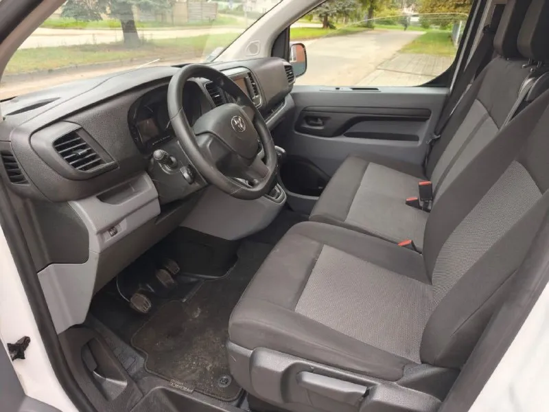 Toyota 2021г. 1.5диз. механика 6-и ступ. , 220 000км. авто только приехало с франции. 9 мест чистый пасажир. вы будете 1-хозянт. очень экономичный, без рыжиков и чижиков 2 100 000 ₽ +79493720010 - фотография - 6