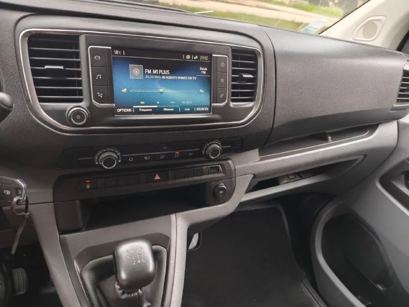 Toyota 2021г. 1.5диз. механика 6-и ступ. , 220 000км. авто только приехало с франции. 9 мест чистый пасажир. вы будете 1-хозянт. очень экономичный, без рыжиков и чижиков 2 100 000 ₽ +79493720010 - фотография - 7