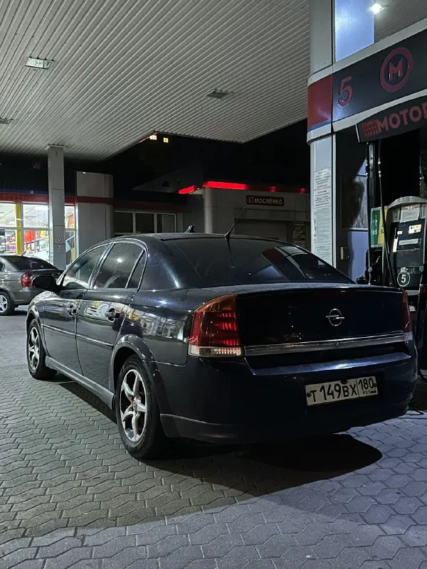 Продам opel vectra c 2004 1.6 авто мой, оформлен на меня (180) кузов-мечта перекупа, все еще в родне, без рыжиков, без вмятин передний бампер в песчанке (белые точки, не более) дно, двери, стаканы - идеал двигатель ровный, откапитален 70 тыс. назад коробка механика, на отлично масло, свечи, фильтра-заменены 2 тыс. назад диски r16 по салону: 8 подушек безопасности (на месте) 4 эсп, кондиционер холодит, печка жарит, музыка отличная выдвижные подстаканники руль перешит магнитола opel с камерой заднего вида, регистратором, дисководом, 3мя флешками, антирадаром и т. д. каждая кнопка работает отдаю: домкрат, огнетушитель, аптечку, знак минусы: лобовое трещина, но не мешает и не увеличивается, на учет с ней стала и самое главное, это мозги выдали ошибку (аварийный режим) от того и цена такая, в идеале ремонт или замена (в районе 10тыс. ) заводится с пол-оборота, но из-за аварийки слабый разгон (для спокойной езды вполне хватает) цена 405.000, торг минимальный у капота донецк, кировский район, +79493758735 - фотография - 3