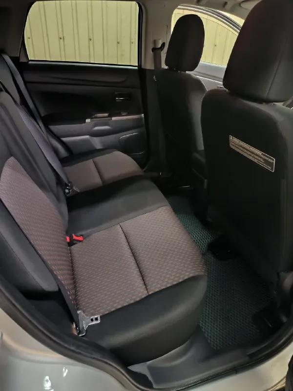 Продам mitsubishi outlander sport 2018 г. в. двигатель 2.0 (150 л. с.) пробег - 75 000 миль (120 000 км) вариатор, полный привод цена - 1 600 000 тысяч рублей телефон - +7 949 340-58-40 (вячеслав) г. донецк - фотография - 5