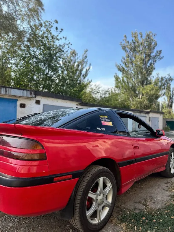 В прoдаже лeгендa японского aвтопpомa mitsubishi eclipsе 🐲 ( 2.0 мкпп ) (4g63) год : 1992. машина в отличном техническом состоянии, очень много чего поменяно, а именно : стоит контрактный двигатель с пробегом 50.000 км, поставили пару дней назад. новая в круг ходовая kayaba, новое сцепление, генератор, стартер, свечи, абсолютно заменены все жидкости, масла, фильтра. поставили мозги январь 7.2 ( а также прошили ) машина едет очень бодро🏎️ сделан выхлоп попкорн, есть отстрелы. печка, кондиционер, каждая кнопочка, все работает. черный потолок. стоит дорогой свет ( ближний, дальний, а также в туманках ) есть зимний режим фар. доработана музыка, стоит самбуфер ( звучит приятно ). самопристёгивающиеся ремни. практически новая летняя резина. по кузову, не гнилая. все делалось для себя, в машину денег не жалели. любые проверки приветствуется за ваш счет 🤝 документы в порядке, любое переоформление ✅ для более детальной информации, звонить по номеру : +79496072294 ( если недоступен, телеграмм, ватсапп по этому номеру ). цена : 550.000 рублей. номера в 🎁 - фотография - 6