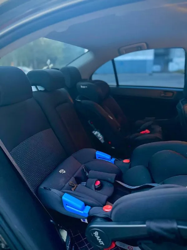 💶 цена: 680.000₽ 📮 город: донецк 🚘 марка / модель: mitsubishi lancer x 📅 год выпуска: 2008 📊 пробег: 174.000 ⛽ двигатель (тип, объем, мощность): бензин 1.5 109л/с 🔧 тип кпп: механика 👨‍⚖ владельцев в птс: 1 на 180, за все время 3 ⏳ срок владения: 2 года 📝 описание: было бережное отношение к авто. масло менялось раз в 7 тысяч. ходовая, двигатель, кпп обслужены. кузов в родном окрасе, были пару косметических подкрасов. авто покупал у знакомого, машину знаю давно. два комплекта колес (обе резины прошли 1.5 сезона) причина продажи нужен авто побольше. ☎ по всем вопросам 📞 +7(949)4056097 📲 tg: игорь щербаков 📞 звоните: +7(949)4056097 - фотография - 3