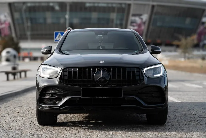 🚘 продаётся mercedes-benz glc coupe 43 amg 📍 донецк год: 2022 цвет: серый комплектация: amg пробег: 31 000 км цена: 5 800 000 автомобиль в идеальном техническом состоянии. 3 литра biturbo, 390 л. с. адаптивная подвеска, люк, датчики слепых зон, камеры 360 и т. д. 📲 по всем вопросам — телефон/telegram +79493856568 - фотография - 2