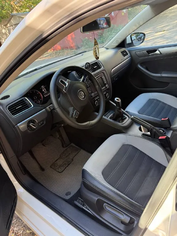 В продаже автомобиль в отличном состоянии как и техника так и кузов, салон нового автомобиля, во вложениях абсолютно не нуждается, мотор 1.4 т мкп пробег 240 (родной) хорошая комплектация цена 900 т по вопросам покупки по телефону +79494639285 📲 tg: @mebeldoneck_1 📞 звоните: +7(949)4639285 - фотография - 5