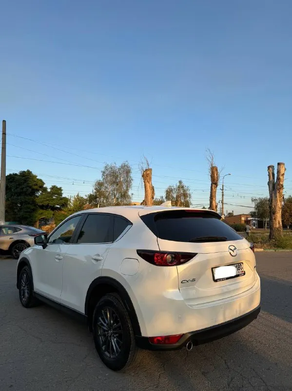 Mazda cx-5 2020 год выпуска, машина официальная, покупалась в офф дилере, не пригнанная, европа сборка, полная комплектация, состояние отличное, вложений никаких не требует, для более подробной информации звонить по номеру - +79495180296 - цена 2.550 или обмен - фотография - 3