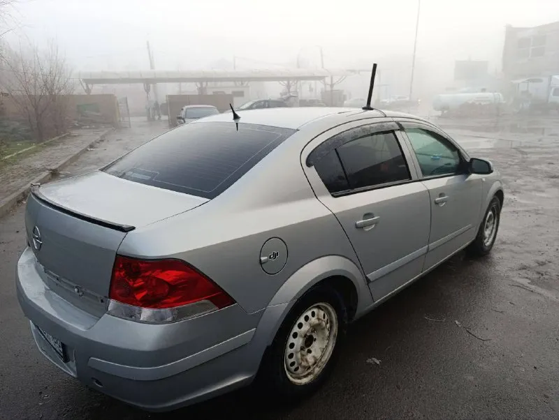Продам – opel astra h пробег : 190.000км 2008 год, авто в хорошем состоянии, объём мотора 1,6 двигат... - фотография