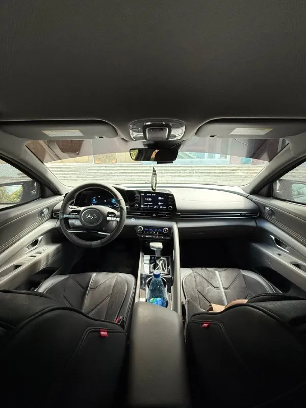 Продам hyundai elantra cn7 ко нец 2020 ( по вин 2021) комплектация se (пред максимальная) -пробег 52 тыс км -2.0 литра -подогрев сидений -автозапуск -16 диски -apple carplay и android auto -камера заднего вида -мониторинг давления в шинах -drive mod 3 режима езды -климат контроль 2-зонный - адаптивный круиз контроль -экстренное торможение -удержание в полосе -электро-ручник -кнопка start/stop -бесключевой доступ полное переоформление. вин 5npls4ag3mh003803. амвросиевки. цена 2 млн 150тыс +7 (952) 586-46-49 📞 звоните: +7(952)5864649 - фотография - 6