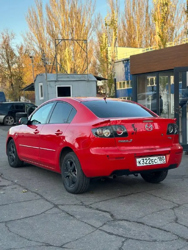Продам мазда 3, 2007 г. , 1.6 бензин на автомате. пробег 210 тыс. , подтвержденный. по технике все хорошо, мотор тянет бодро, коробка переключает мягко. по кузову есть жизненные моменты, внутри все работает - климат, эл. стеклоподъмники, подогревы сидений. хорошая летняя резина, новый аккумулятор. по документам чистая, переоформление в мрэо без проблем. цена 490.000 руб, торг возле капота. посмотреть можно в центре донецка +79494522484 - фотография - 6