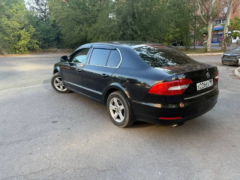 Продаю skoda super b рестайлинг 2013 год выпуска двигатель 1.8 бензин пробег 180000 все работает осмотр донецк, макеевка, торез цена 1300000₽ возможен хороший торг +79493151244 📲 tg: игорек кондратюк 📞 звоните: +7(949)3151244 - фотография - 2