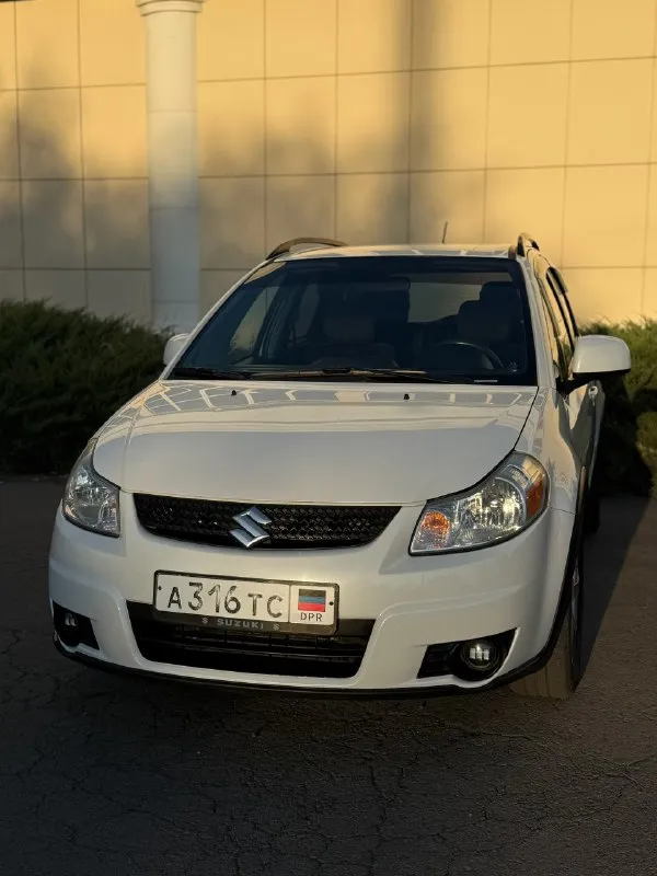 Продаю suzuki sx4 в хорошем техническом состоянии. машина ухоженная, ездила женщина, аккуратная эксп... - фотография