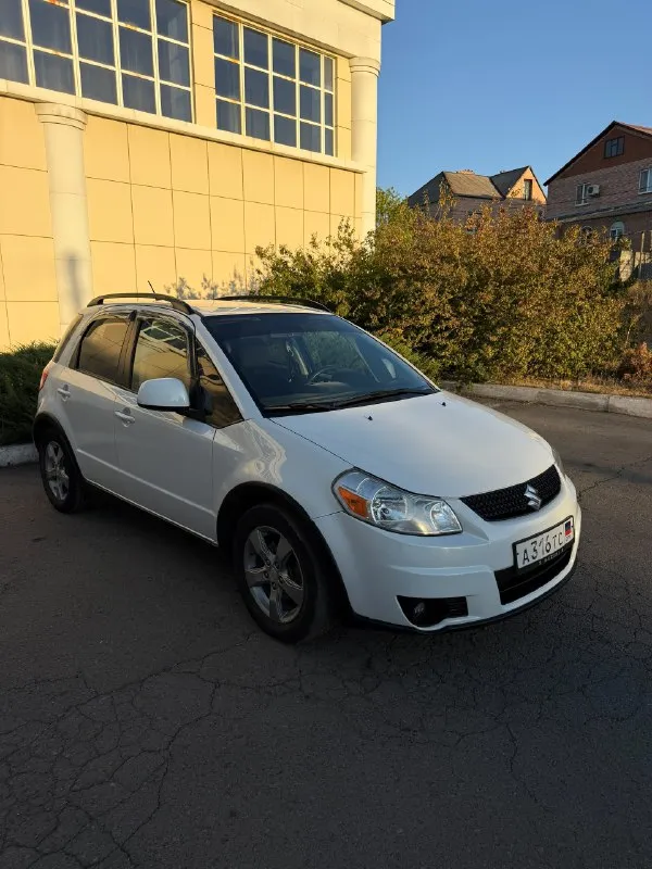 Продаю suzuki sx4 в хорошем техническом состоянии. машина ухоженная, ездила женщина, аккуратная эксплуатация. своевременно обслуживалась 📌 надёжный японский кроссовер — без наворотов, но всё нужное есть 📌 полный привод отлично справляется зимой и на грунтовках 📌 подвеска живая, коробка и мотор работают исправно 📌 чистый салон, без запахов 📌 птс оригинал, я собственник никаких вложений на ближайшее время — сел и поехал. отличный вариант для тех, кто ищет недорогой, но надёжный автомобиль. 💵 цена: 1.000.000₽ 📍 осмотр в городе торезе 📞 +79493459476 — отвечу на вопросы, покажу в удобное время 📞 звоните: +7(949)3459476 - фотография - 4