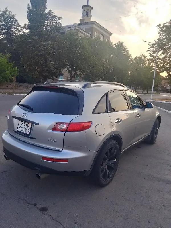 Продам infiniti fx35. 2003 год. машина в отличном состоянии, во владении почти 3 года. своевременное обслуживание в профильном сервисе, денег не жалели. обслуживание на оригинальных комплектующих, установлены новые тормозные диски и колодки brembo в круг. установлена новая рулевая рейка и радиатор, перебранная ходовая часть. масло менялось каждые 5 тысяч км, заливалось motul 8100 power. установлен газ пропан. стоят дорогие диски r20 и комплект новой летней резины. автомобиль полностью обслужен, абсолютно никаких вложений не требует. 989.000₽ +79591100215 📞 звоните: +7(959)1100215 - фотография - 2