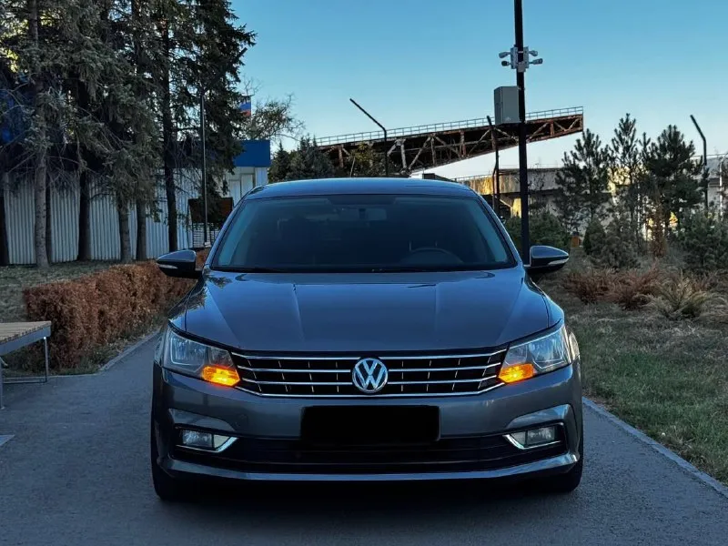 Продам volkswagen passat b7 2015 года!
Пробег: 135.000 км
Двигатель 1.8 турбо, работает ровно, полностью обслужен, масло не берет! Коробка автомат переключает идеально, никаких пинков и рывков, недавно была замена масла, ходовая также без вложений. Автомобиль в отличной комплектации: кожаный салон, 2х зонный климат контроль, хорошая музыка, мульти руль, электро регулировки сидений, кузов в керамике, новая резина и многое другое! Возможен обмен и продажа в кредит!
Осмотр донецк
Цена: 1.520.000₽
☎️ +7 (949) 628-72-17
📞 Звоните: +7(949)6287217 - фотография - 3