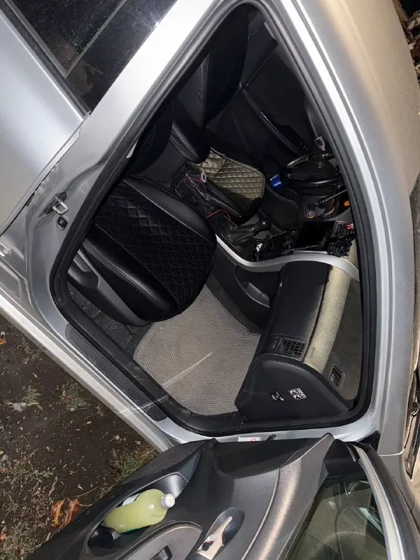 Продам toyota corolla 2008г, пробег 175к, обслужена, ходовая часть на 5, все вопросы по номеру телефона +79494233739 ценна 1.050.000 + торг 📲 tg: @all_whw 📞 звоните: +7(949)4233739 - фотография - 5