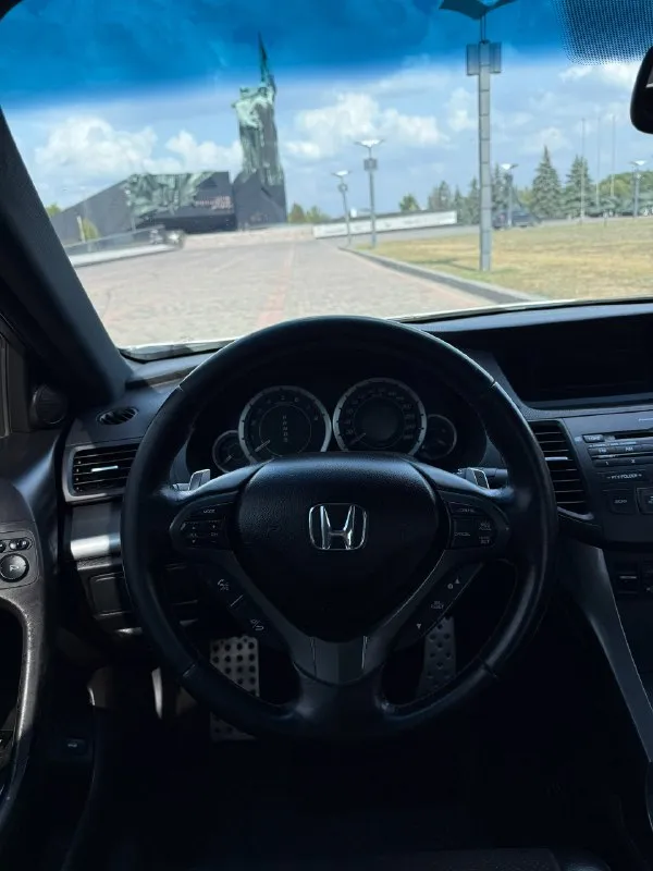 ⚡️ продам honda accord type s 2012 двигатель: 2.4 i-vtec(201 л. с) коробка:автомат топливо: бензин пробег: 132 000.км цена: 1 🍋 550 тыс. ₽ торг у капота машина в хорошем состоянии!по автомобилю не чего делать не нужно!готов ехать на любые проверки за ваш счет!автомобиль прошел полное то! переоформление в мрэо! комплектация эл. складывание зеркал двухзонный климат контроль круиз контроль система hands free bluetooth подогрев передних сидений парктроники перед, зад. диски 18 хорошая зимняя резина. машина в бронированной пленке хорошая акустика с сабвуфером адаптивные фары датчик дождя датчик света омыватель фар антибликовое зеркало заднего вида бортовой компьютер подогрев зеркал мультируль abs esp два ключа один собственник тел: +7-949-301-53-67 александр 📞 звоните: +7(949)3015367 - фотография - 10