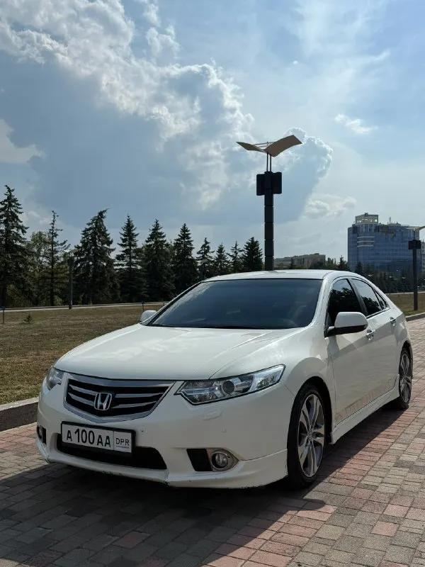 ⚡️ продам honda accord type s 2012 двигатель: 2.4 i-vtec(201 л. с) коробка:автомат топливо: бензин пробег: 132 000.км цена: 1 🍋 550 тыс. ₽ торг у капота машина в хорошем состоянии!по автомобилю не чего делать не нужно!готов ехать на любые проверки за ваш счет!автомобиль прошел полное то! переоформление в мрэо! комплектация эл. складывание зеркал двухзонный климат контроль круиз контроль система hands free bluetooth подогрев передних сидений парктроники перед, зад. диски 18 хорошая зимняя резина. машина в бронированной пленке хорошая акустика с сабвуфером адаптивные фары датчик дождя датчик света омыватель фар антибликовое зеркало заднего вида бортовой компьютер подогрев зеркал мультируль abs esp два ключа один собственник тел: +7-949-301-53-67 александр 📞 звоните: +7(949)3015367 - фотография - 7