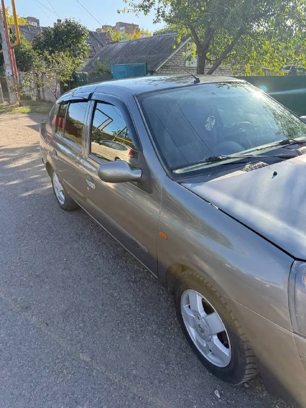 Продаю renault клио симбол рестайлинг 2003г газ ( зарегистрирован ) - бензин 85.000 пробег учёт - россия 180 регион без запретов и ограничений. цена: 380.000 небольшой торг тел +7 949 724 77 25 сергей ( на нем же телеграмм) тел + 7 949 532 07 46 макеевка 📞 звоните: +7(949)7247725 - фотография - 3