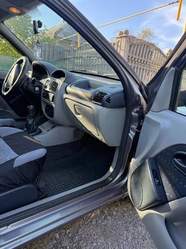 Продаю renault клио симбол рестайлинг 2003г газ ( зарегистрирован ) - бензин 85.000 пробег учёт - россия 180 регион без запретов и ограничений. цена: 380.000 небольшой торг тел +7 949 724 77 25 сергей ( на нем же телеграмм) тел + 7 949 532 07 46 макеевка 📞 звоните: +7(949)7247725 - фотография - 4