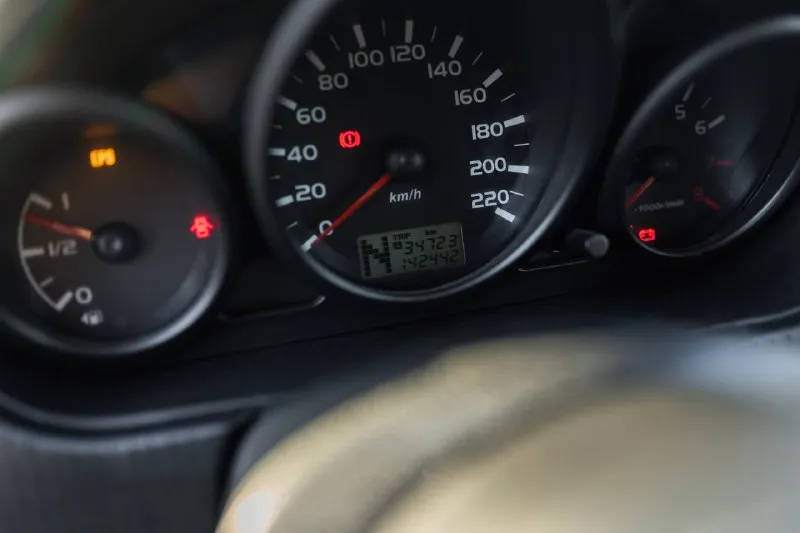 Mitsubishi colt 2008г. 1.3 передний привод, робот. один хозяин. цена 600 000.торг пробег 142 000. в отличном состоянии. полная комплектация + зимняя резина на дисках. рыжиков нет. пороги и днище обработано в прошлом году. масло менялось каждые 7-8 тыс. км. кондиционер, подогрев передних сидений, парктроник, стеклоподъемники - все работает. масло не льет, не дымит, акпп переключается гладко. установлена нештатная 1din магнитола kenwood + заменены все динамики и сделана вибро-шумоизоляция всего, даже подкрылков. тонировка по стандартам рф. в дтп не была, были локальные подкрасы. с документами полный порядок. осмотр ск олимпийский, донбасс-арена. +7 949 512 05 47 - фотография - 5