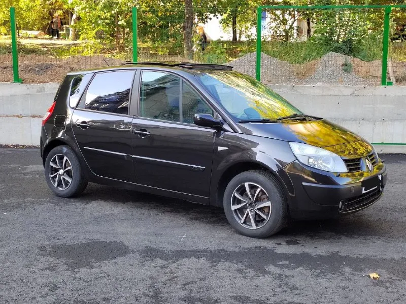 Продам! renault scenic 2. двигатель 2.0. пробег 239000.коробка автомат. в очень хорошем состоянии! д... - фотография