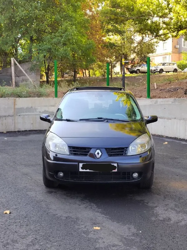 Продам! renault scenic 2. двигатель 2.0. пробег 239000.коробка автомат. в очень хорошем состоянии! двигатель и коробка работают как надо! масло не употребляет! техническая часть в норме! кузов оцинкованный, абсолютно без рыжиков и какой либо ржавчины. очень комфортный, большой, салон трансформер. кожанный салон, панарама, в самой максимальной комплектации. все работает в штатном режиме. документы в полном порядке. готов присутствовать в мрэо. цена 475.000.₽ торг реальному пакупателю. осмотр: г. макеевка +79490582296 89524221622 📞 звоните: +7(949)0582296 - фотография - 2