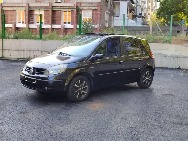 Продам! renault scenic 2. двигатель 2.0. пробег 239000.коробка автомат. в очень хорошем состоянии! двигатель и коробка работают как надо! масло не употребляет! техническая часть в норме! кузов оцинкованный, абсолютно без рыжиков и какой либо ржавчины. очень комфортный, большой, салон трансформер. кожанный салон, панарама, в самой максимальной комплектации. все работает в штатном режиме. документы в полном порядке. готов присутствовать в мрэо. цена 475.000.₽ торг реальному пакупателю. осмотр: г. макеевка +79490582296 89524221622 📞 звоните: +7(949)0582296 - фотография - 3