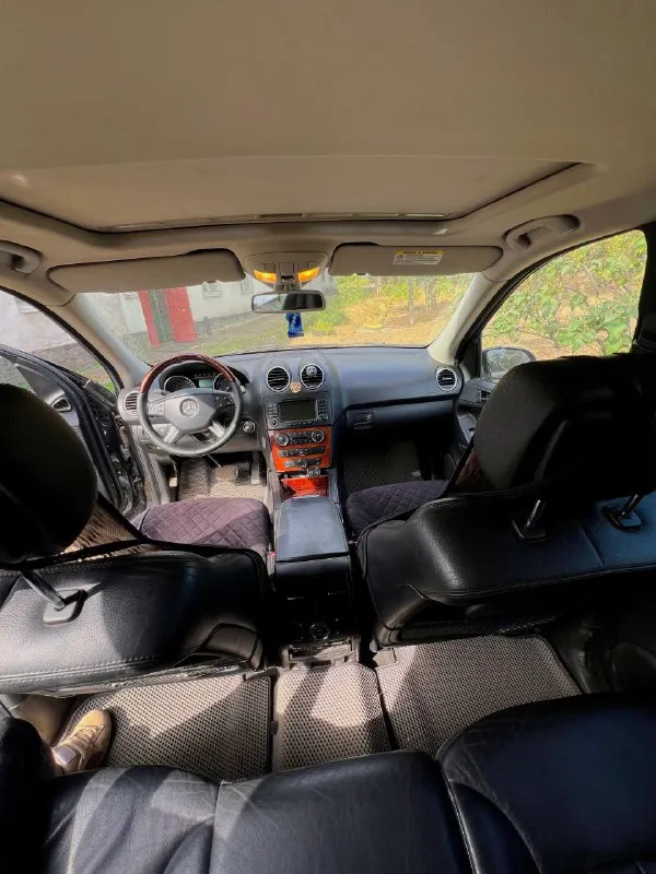 Mercedes ml 350 - 3.5 бензин коробка - автомат пробег - 272 тысячи (родной) цена - 1.050000 на пневме комплектация предмаксимальная. - люк - подогрев сидений - зеркала amg - электрическая регулировка руля - электрорегулировка сидений водитель/ пассажир + память - черный кожаный салон - 2-х зонный климат контроль - электро багажник состояние авто на фото, кузовных дефектов, ржавчины нет. в отличном состоянии, гильзован. проверки приветствуются. ходовая часть обслужена. список замен всех запчастей и расходников предоставляем. готовы на любые проверки, за ваш счет. территориально макеевка. +79495120792 📞 звоните: +7(949)5120792 - фотография - 8