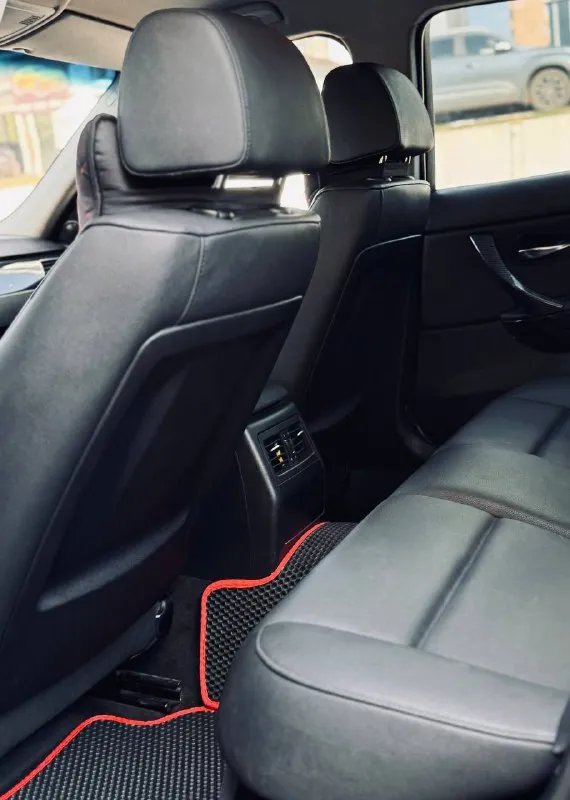 Bmw 320i в кузове е90 цена-1.050 000руб год-2011 пробег-190.000км мотор-2.0 коробка-автомат привод-задний никаких ошибок, 2 ключа, страховка, не троит не дымит, 2 комплекта резины. обращаться по тлф: +79493496351 александр - фотография - 2