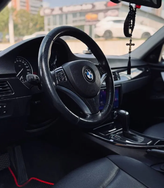 Bmw 320i в кузове е90 цена-1.050 000руб год-2011 пробег-190.000км мотор-2.0 коробка-автомат привод-задний никаких ошибок, 2 ключа, страховка, не троит не дымит, 2 комплекта резины. обращаться по тлф: +79493496351 александр - фотография - 3