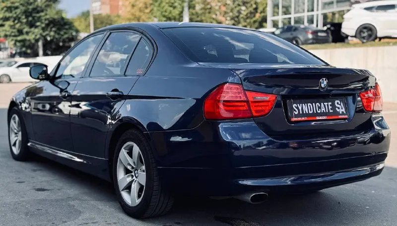 Bmw 320i в кузове е90 цена-1.050 000руб год-2011 пробег-190.000км мотор-2.0 коробка-автомат привод-задний никаких ошибок, 2 ключа, страховка, не троит не дымит, 2 комплекта резины. обращаться по тлф: +79493496351 александр - фотография - 6