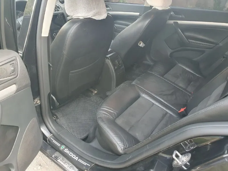 Срочно продам 730 торг skoda octavia а5 рестайлинг автомат 7 ступ. 1,8л tsi турбо бензин 160 л. с., 2008г, машина едет очень бодро просторная машина, отличный салон, большой багажник, кузов оцинкован, 2х зонный климат двойные стекла датчик света дачки дождя подсветка при повороте паметь сидени камера заднего вида 2-х зоный климат контроль и многое другое продажа срочно все вопросы по телефону +79494893389 телеграм:@mark1991_ts 📲 tg: @karteliii 📞 звоните: +7(949)4893389 - фотография - 2