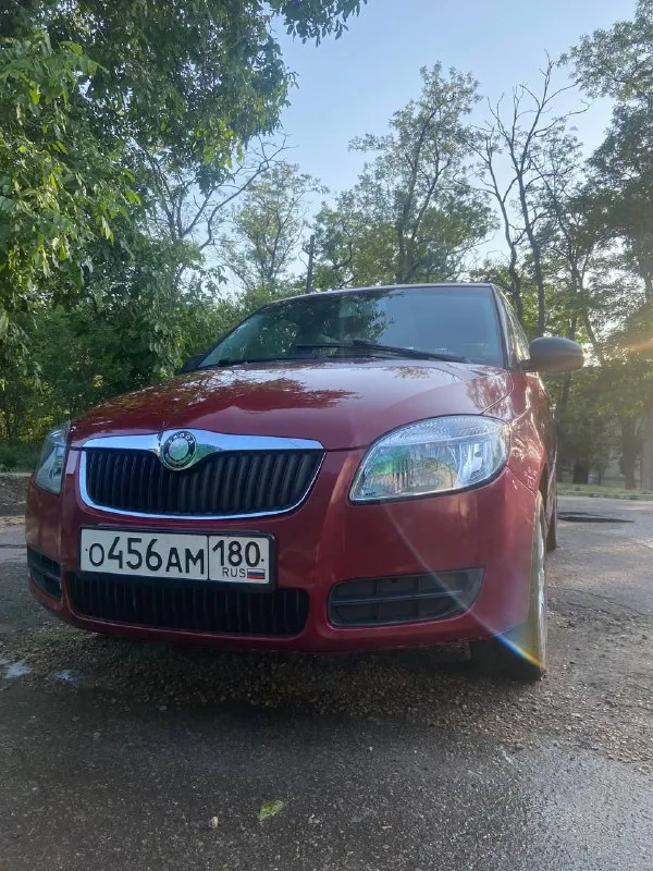 Skoda fabia 2007 htc хэтчбек -пробег 287000 -1.2 мотор бензин -мкпп -гур -передние стекло подьемники -регулировка руля -обогрев стекол -кондиционер кузов без гнили салон целый рф учет осмотр макеевка цена 450000 руб. тел. +79493363786 телеграмм - фотография - 9