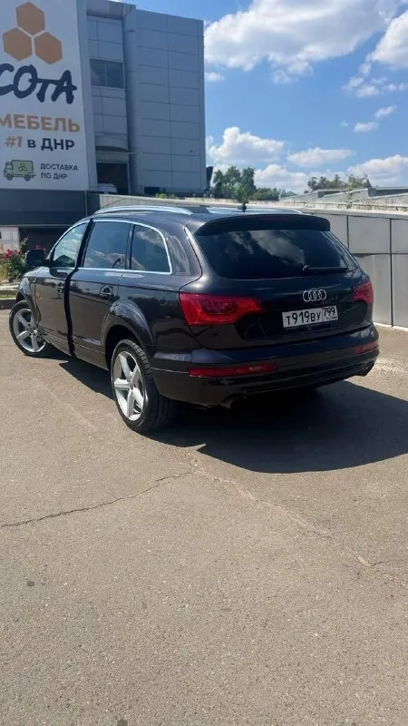 Продам audi q7, 2009год. рестайлинг. 3.0 самый надежный. машина в отличном состоянии, s-line пакет, кожаный салон с альконтарой тоже s-line, 2-х зонный климат контроль, без пневмы, круиз контроль, подогрев сидений, диски r20, два комплекта резины. в отличном состоянии. полностью обслужена. пробег 240. цена 2.100.000. возможна продажа в кредит. осмотр донецк +79494956671 богдан +7-985-208-16-09. +79494498253 📞 звоните: +7(949)4956671 - фотография - 5