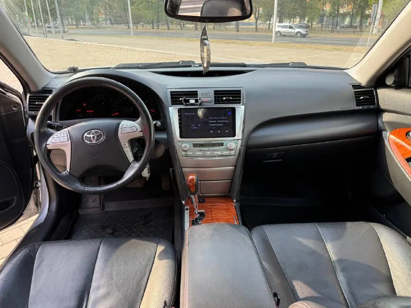 Продам срочно сtoyota camry 243.000км 2.4 живая не гнилая мотор коробка без нареканий в хорошей комплектации климат рабочи ходовка как мячик машина в очень хорошем состоянии для своих лет без дтп мотор масло не есть авто без вложений сель и поехал все остальные вопросы по телефону звоните пишите ! +7949-467-65-94 цена 870.000торг - фотография - 7