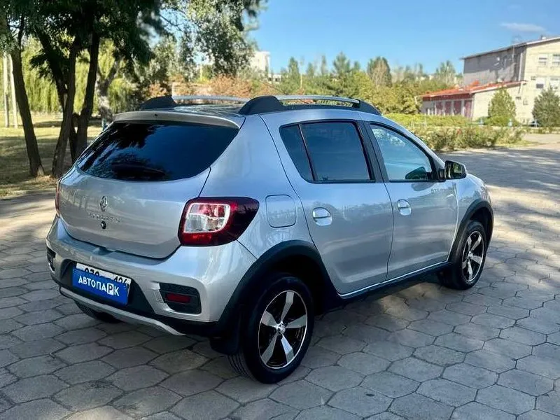 🇫🇷 renault sandero stepway 💰цена: 1 300 000р. 🏢город: мариуполь 📅год выпуска: 2020 🧾пробег: 47 140 км. ⚙️двигатель: 1.6 16v. ⛽топливо: бензин ⚙️кпп: механика 📞 телефон: +7-949-551-91-52 +7-949-727-41-51 +7-989-263-55-56 💾 о. .. инал. ✅ куплена в январе 2021. ✅ оригинальный пробег. ✅ родная краска 100% ✅ максимальная комплектация. самый лучший двигатель в линейке renault н4м 1.6 16-клапанный, простой и надёжный, коробка переключает идеально. салон как в новой машине. вложений не требует никаких. кондиционер ❄️, полный электропакет, гур, abs, птф, центральный замок, два ключа, рейлинги на крыше, круиз-контроль, красивые литые диски на родной резине continental. улица шевченко 2️⃣6️⃣9️⃣ 🏦 возможна продажа в кредит по двум документам. - фотография - 6