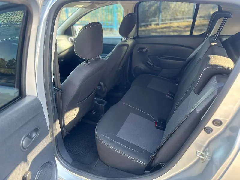 🇫🇷 renault sandero stepway 💰цена: 1 300 000р. 🏢город: мариуполь 📅год выпуска: 2020 🧾пробег: 47 140 км. ⚙️двигатель: 1.6 16v. ⛽топливо: бензин ⚙️кпп: механика 📞 телефон: +7-949-551-91-52 +7-949-727-41-51 +7-989-263-55-56 💾 о. .. инал. ✅ куплена в январе 2021. ✅ оригинальный пробег. ✅ родная краска 100% ✅ максимальная комплектация. самый лучший двигатель в линейке renault н4м 1.6 16-клапанный, простой и надёжный, коробка переключает идеально. салон как в новой машине. вложений не требует никаких. кондиционер ❄️, полный электропакет, гур, abs, птф, центральный замок, два ключа, рейлинги на крыше, круиз-контроль, красивые литые диски на родной резине continental. улица шевченко 2️⃣6️⃣9️⃣ 🏦 возможна продажа в кредит по двум документам. - фотография - 8