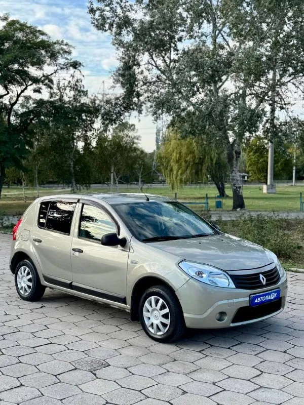 🇫🇷 renault sandero 💰цена: 550 000р. 🏢город: мариуполь 📅год выпуска: 2011 🧾пробег: 144 450 км. ⚙️двиг... - фотография